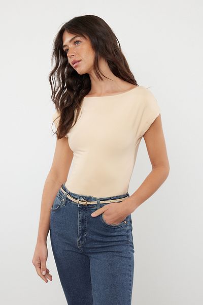 Trendyol Collection Πλεκτό σώμα από ελαστικό πέτρινο χρωματιστό λαιμό βάρκας - Εφαρμογή στο σώμα με κουμπωτά TWOSS24BD00029