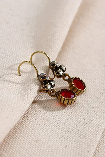 Süspüs Accessories أقراط أصلية - تفاصيل مستديرة وحجرية
