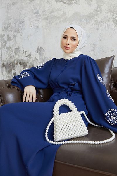 VAVİNOR عباية ليفا بأكمام مرصعة بالأحجار - نيلي