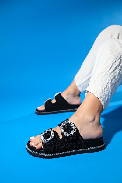 LuviShoes Papuci DUNGEON pentru femei cu cataramă în piatră neagră