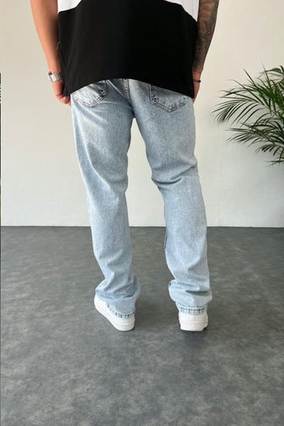 NO61 MAN Baggy Comfortable Fit Ice Blue Jeans
