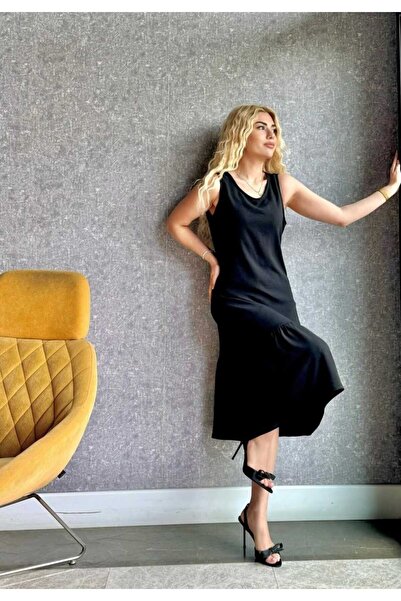 PNR WOMAN Rochie din stofă Ayrobin neagră de mărime mare