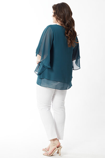 Moda Alba Μπλούζα από πράσινο σιφόν μεγάλου μεγέθους - μανίκια νυχτερίδα και κολιέ