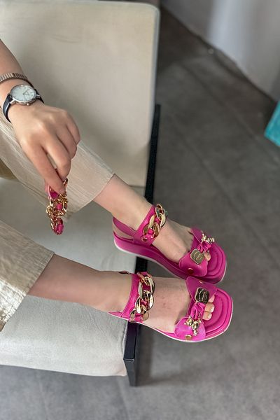 SHOEBELLAS Fuchsia Shan - Αλλαγή γυναικεία σανδάλια με χρυσή αγκράφα
