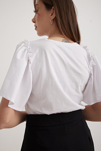 LEVURE White Women's T-Shirt - Sleeve Flywheel and Stone Detail