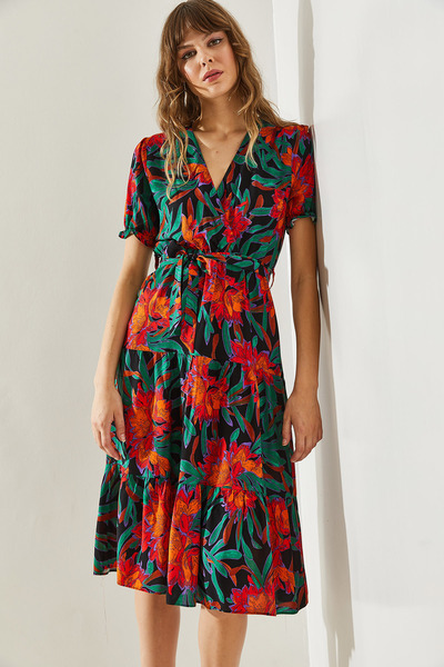 Bianco Lucci Διπλό στήθος γυναικείο φόρεμα βισκόζης - ζωσμένο, κοντό μανίκι, με σχέδιο 592860251303