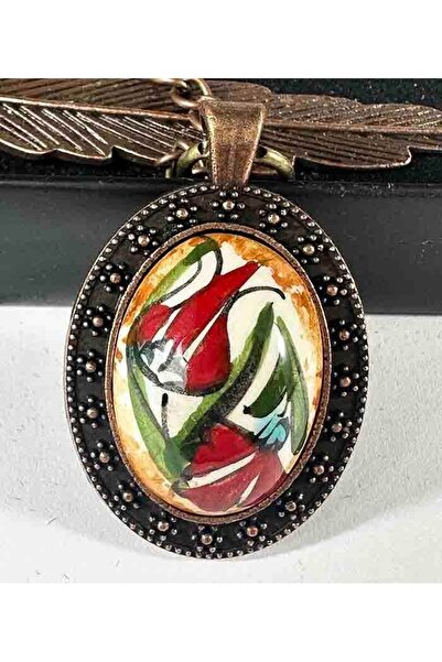 Çini Evi آثار التوليب - علامة كتاب البلاط