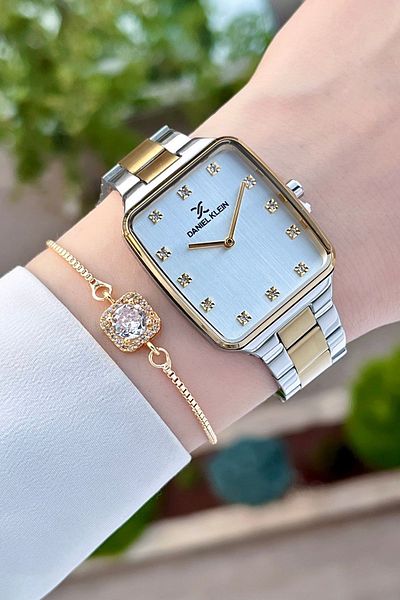 Daniel Klein Women's Wrist Watch and Bracelet with Gold Silver Color Adjustable Band Dkgnct1107