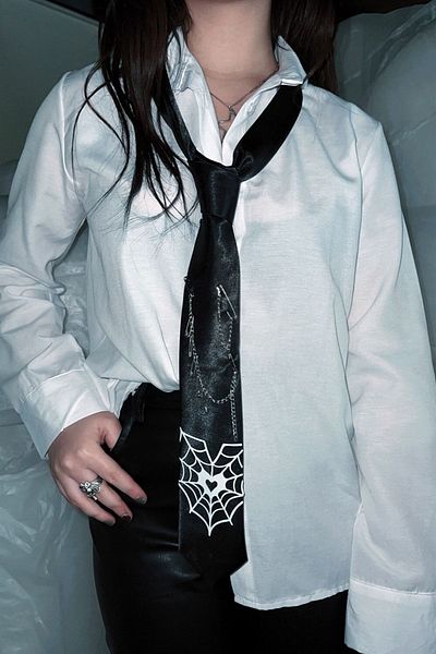 Carpe Spider Web Design Tie