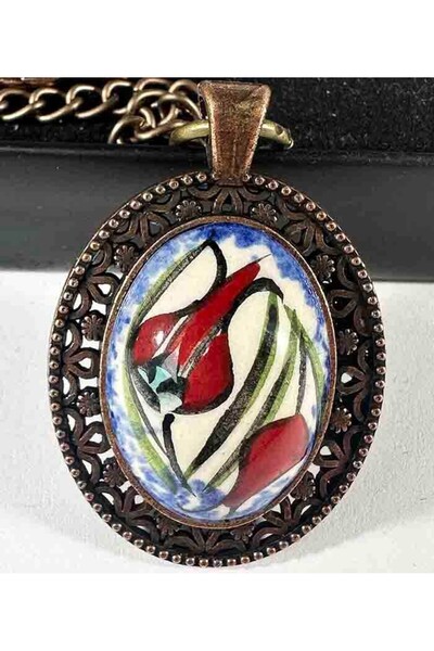 Çini Evi لآلئ التوليب وبلاط إزنيك - إشارة مرجعية