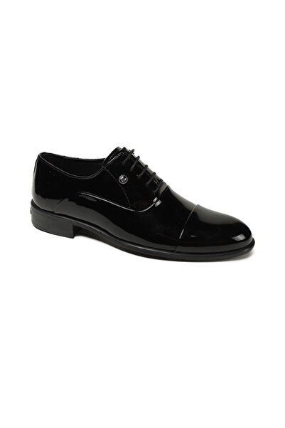 Pierre Cardin جلد أسود لامع PC-70PC20 - حذاء كلاسيكي للرجال