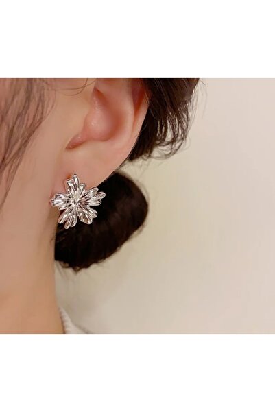 Aylish Bijuteri GÜMÜŞ ÇİÇEK MODEL ÇELİK KÜPE