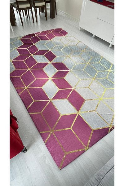 MEKA TEKSTİL Fuchsia Pyramid Silk Velvet Carpet Cover - Elastic