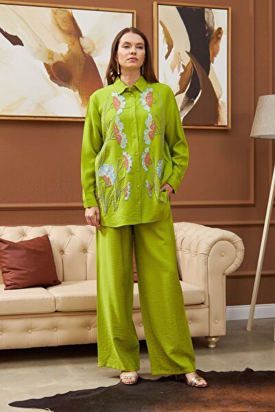 Orfeo Negro ΠΟΥΚΑΜΙΣΟ OVERSIZE ΜΕ ΚΕΝΤΗΜΑ ΛΟΥΛΟΥΔΙ ΜΠΡΟΣ