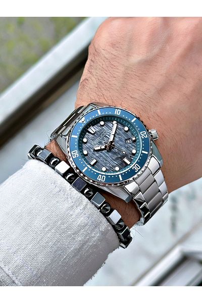 Ferrucci Men's Silver Colored Calendar Wristwatch and Bracelet Gift Set