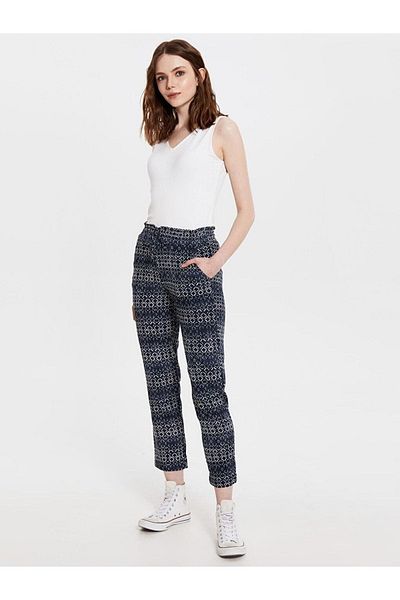 LC Waikiki Pantaloni de damă din viscoză, cu talie elastică, cu modele, cu detaliu de buzunar