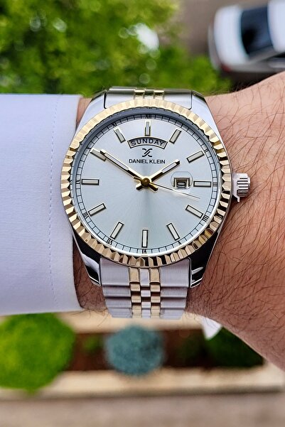Daniel Klein Yellow Metallic Men's Wristwatch - Calendar and Day Function