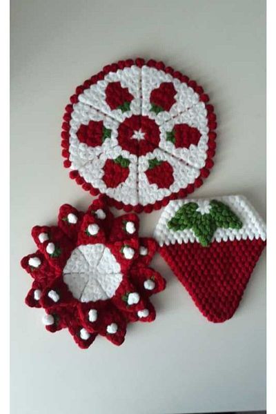 Ebrulisler Hand Knitted Burgundy Strawberry 3-Piece Fiber Set