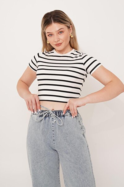 Hipo Trend Білий смугастий кроп-топ - з ременем на спині