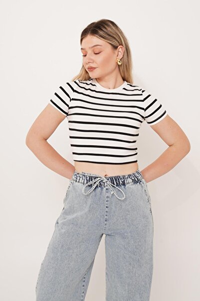 Hipo Trend Білий смугастий кроп-топ - з ременем на спині