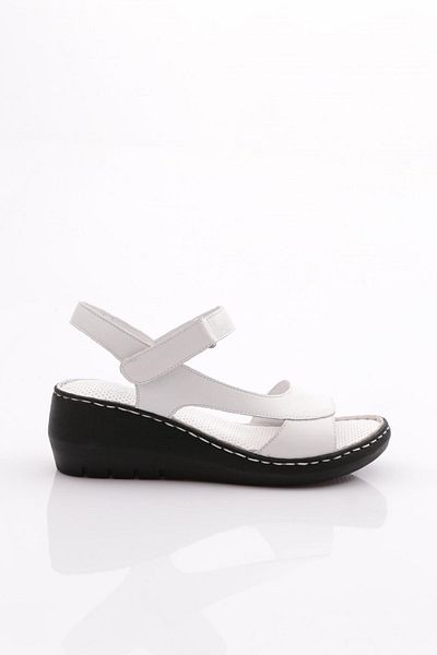 DGN 1002 Sandale de damă cu curele la gleznă din piele naturală albă