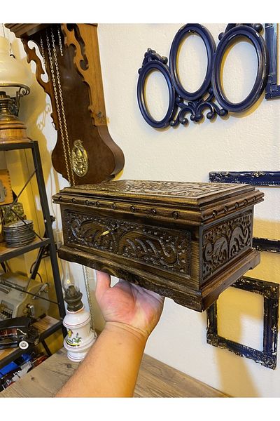 AYAL AHŞAP Wooden Armor Chest