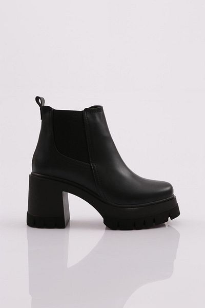 DGN Women's Black Boots - 2623497211512322   Model Skin