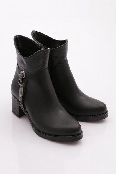 DGN Black Women's Classic Boots - 8232668