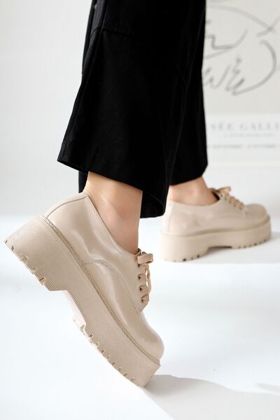 Limoya Alisson Beige Patent Leather Oval Toe Thick Soled Women's Casual Shoes Opportunity Product