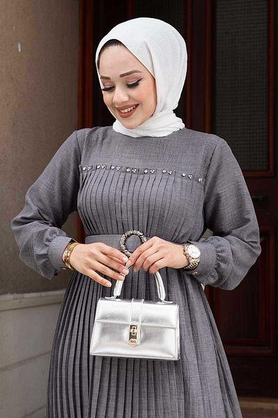 EBRUTESETTÜR Stylish Dress with Pleated and Stone DeTail