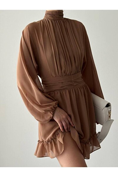 hillone Sırt Detaylı Dik Yakalı Drapeli Şifon Mini Elbise