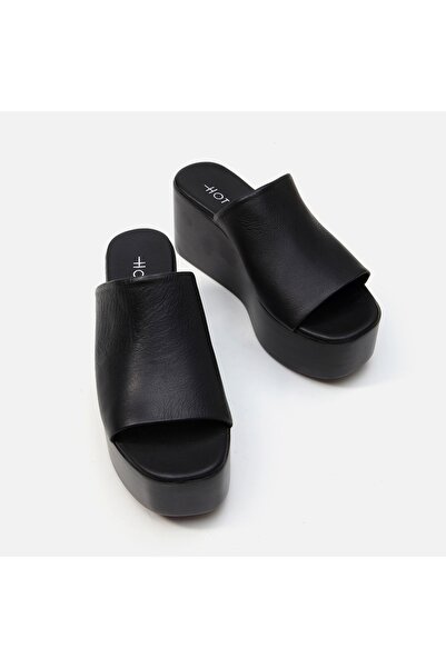 Hotiç Black Genuine Leather Women's Slippers