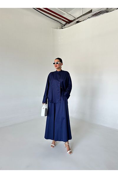 Laluvia Marineblaues Set aus Hemd und Hose mit Fledermausärmeln