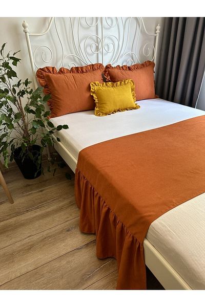 Decamor home Set de 3 piese Miya Vintage Ruffle Tile - Set de alergare pentru pat dublu de culoare scorțișoară