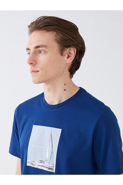 LC Waikiki Ανδρικό μπλουζάκι LCW Casual Crew με λαιμόκοψη κοντό μανίκι με εμπριμέ χτενισμένο βαμβάκι