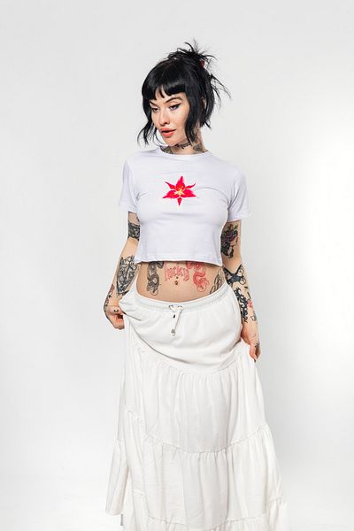 Sekizbiraltı Λευκό Lilium εμπριμέ Crop Top