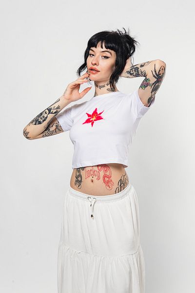 Sekizbiraltı Λευκό Lilium εμπριμέ Crop Top