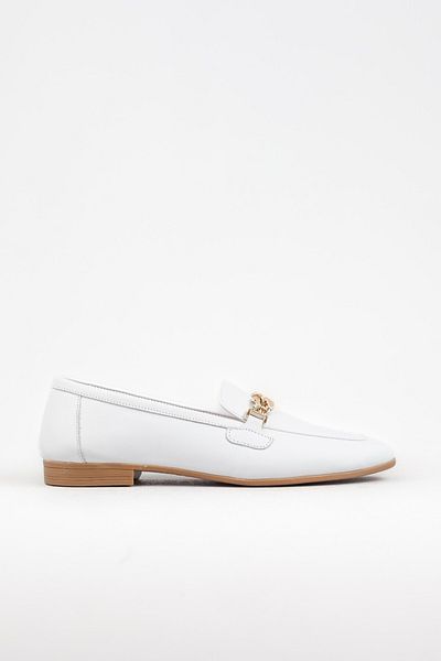 Adım Adım White Genuine Leather Women's Ballerinas - Chained and Flat Design