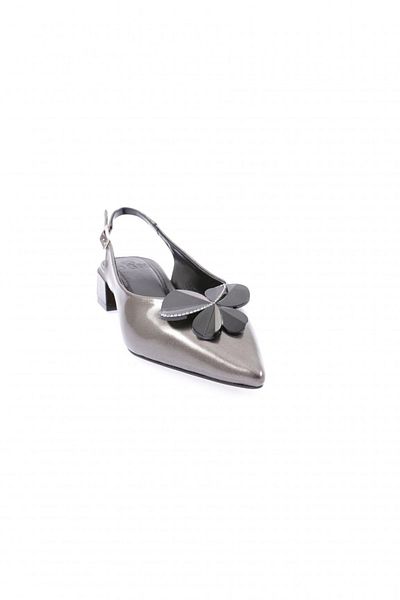 DGN Model 1361 Pantofi cu toc joasă pentru femei, color platină, cu cataramă cu vârf ascuțit