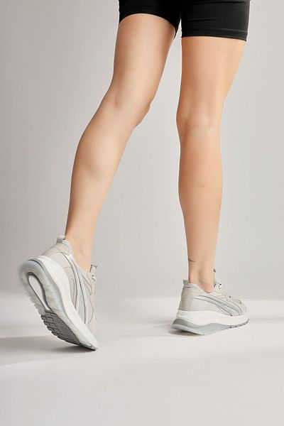 Limoya Pantofi sport pentru femei cu toc gri Jillian, pantofi sport
