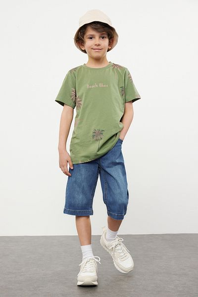 TRENDYOLKIDS طقم تي شيرت قطني للأولاد باللون الكاكي وبنطلون جينز - نمط النخيل، طقم من الأسفل إلى الأعلى TKDSS24AU00003