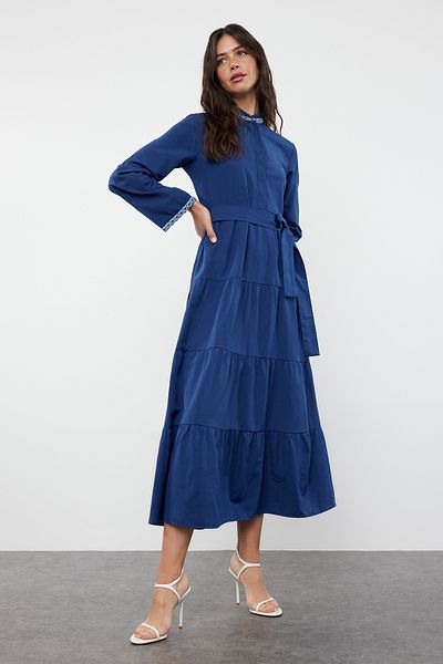 Trendyol Modest Υφαντό μπλε φόρεμα - Λεπτομέρειες αξεσουάρ, TCTSS24EB00235