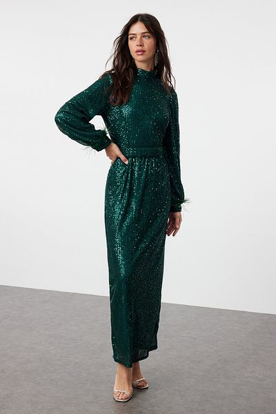 Trendyol Modest Flitrované smaragdově zelené večerní šaty s detailem Otriş - TCTSS24DB00049