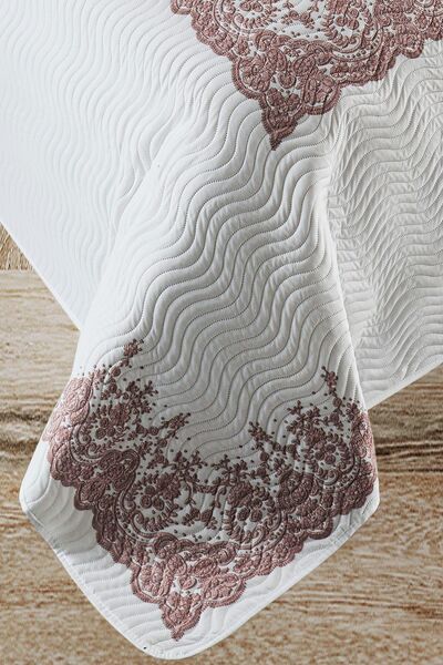 Örtüm Dantel Çift Kişilik Kapitoneli Yatak Örtüsü