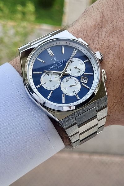 Daniel Klein Men's Wrist Watch with Dark Blue Dial - Silver Color Adjustable Band Dkgnct854