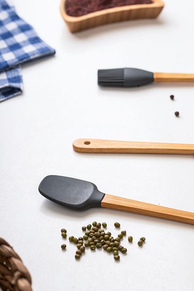 Porsima Mıen 3 Piece Mini Silicone Spoon Spatula Brush - Fireproof Non-Stick Prep Set 23 cm