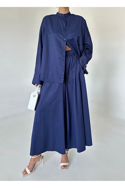 Laluvia Marineblaues Set aus Hemd und Hose mit Fledermausärmeln