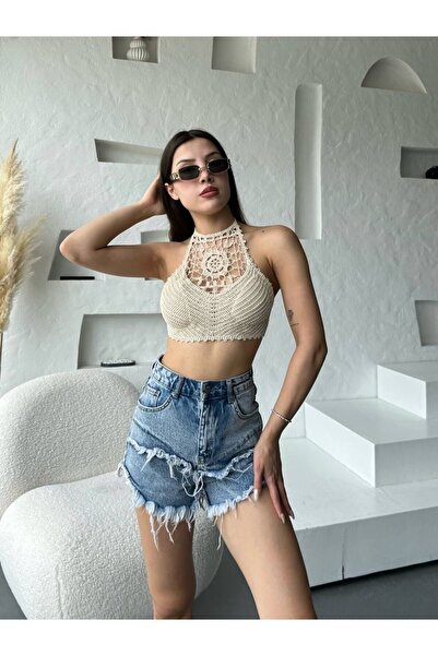 Aida Fashion File crop