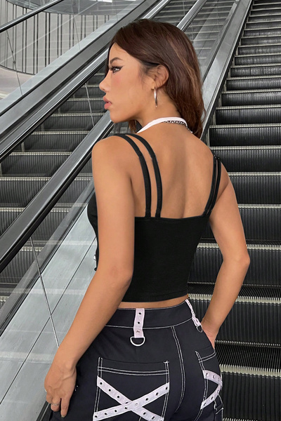 Imoda Kadın Beyaz Siyah Çift Renk Çapraz Askılı Crop Top Bluz