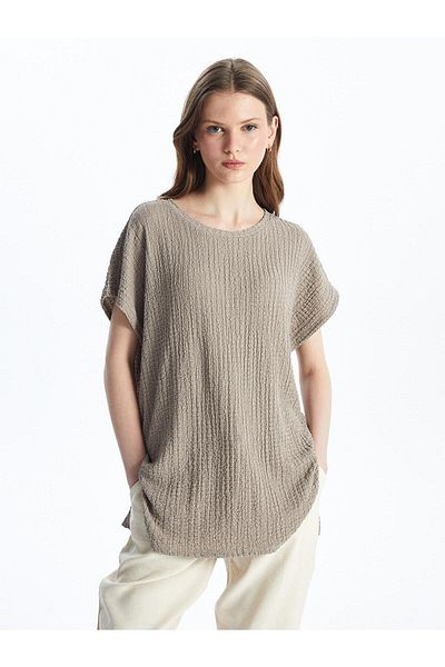 LC Waikiki Γυναικείο μπλουζάκι LCWAIKIKI Classic Oversize - Πλήρης λαιμόκοψη, κοντό μανίκι